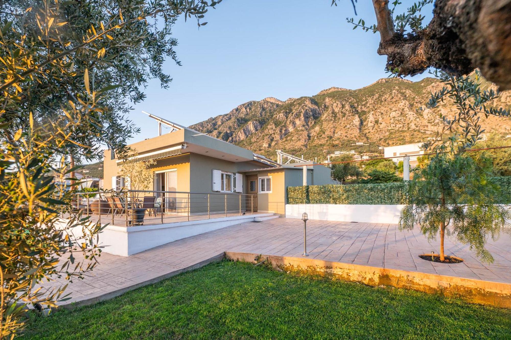 Thea Seaview Luxury Living Holiday home *