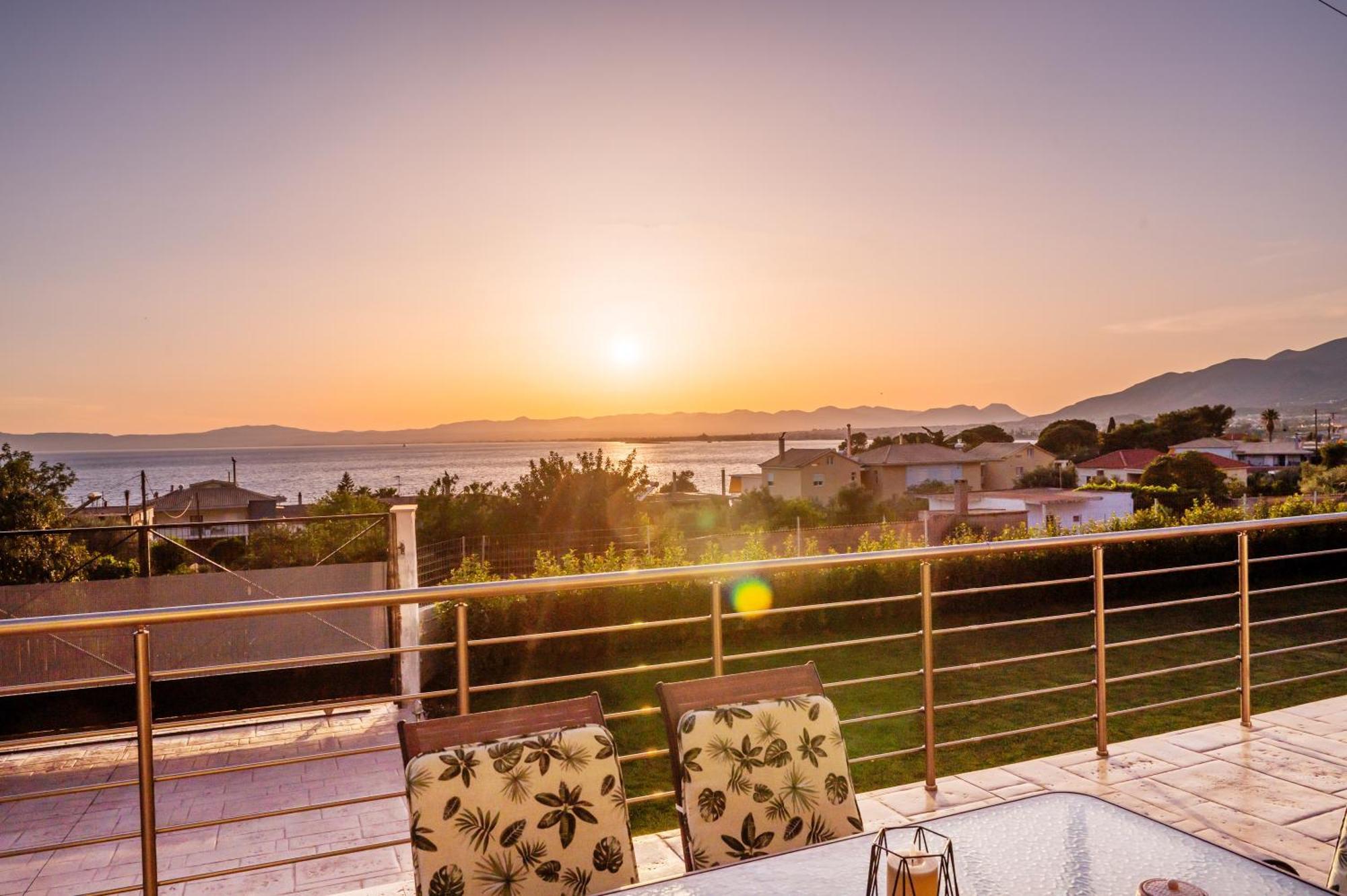 Holiday home Thea Seaview Luxury Living *