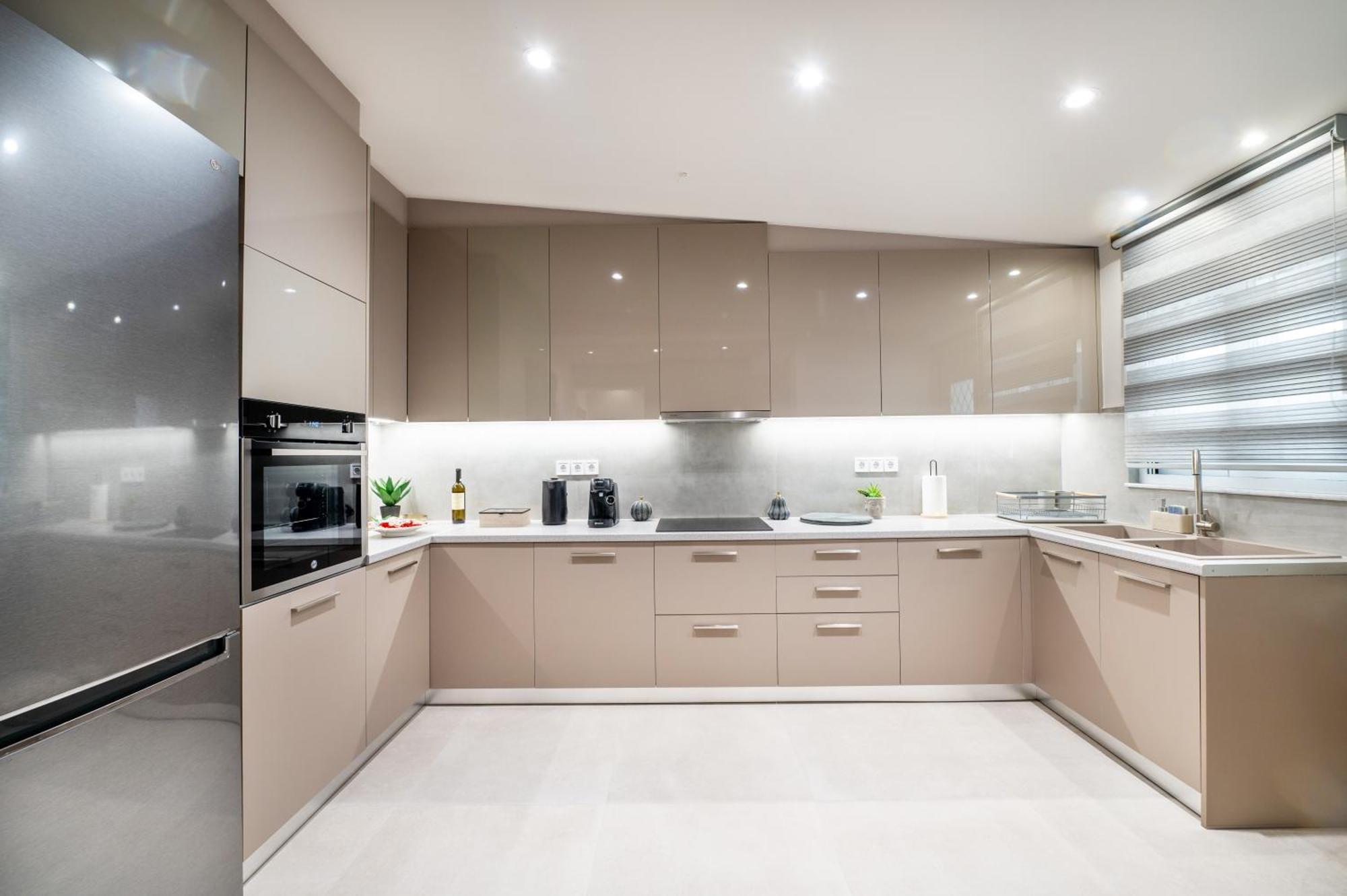 Thea Seaview Luxury Living Kalamata