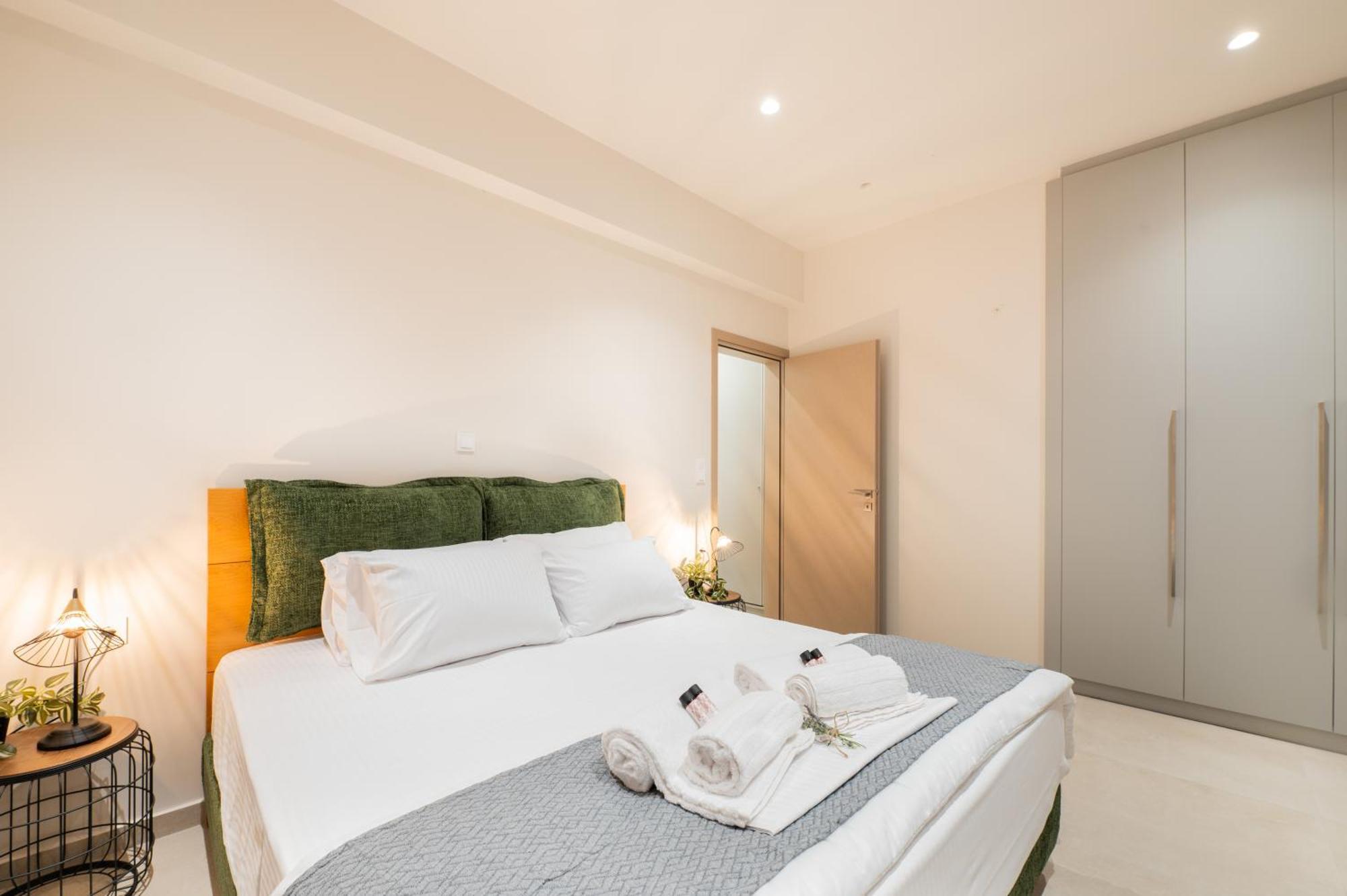 Thea Seaview Luxury Living
