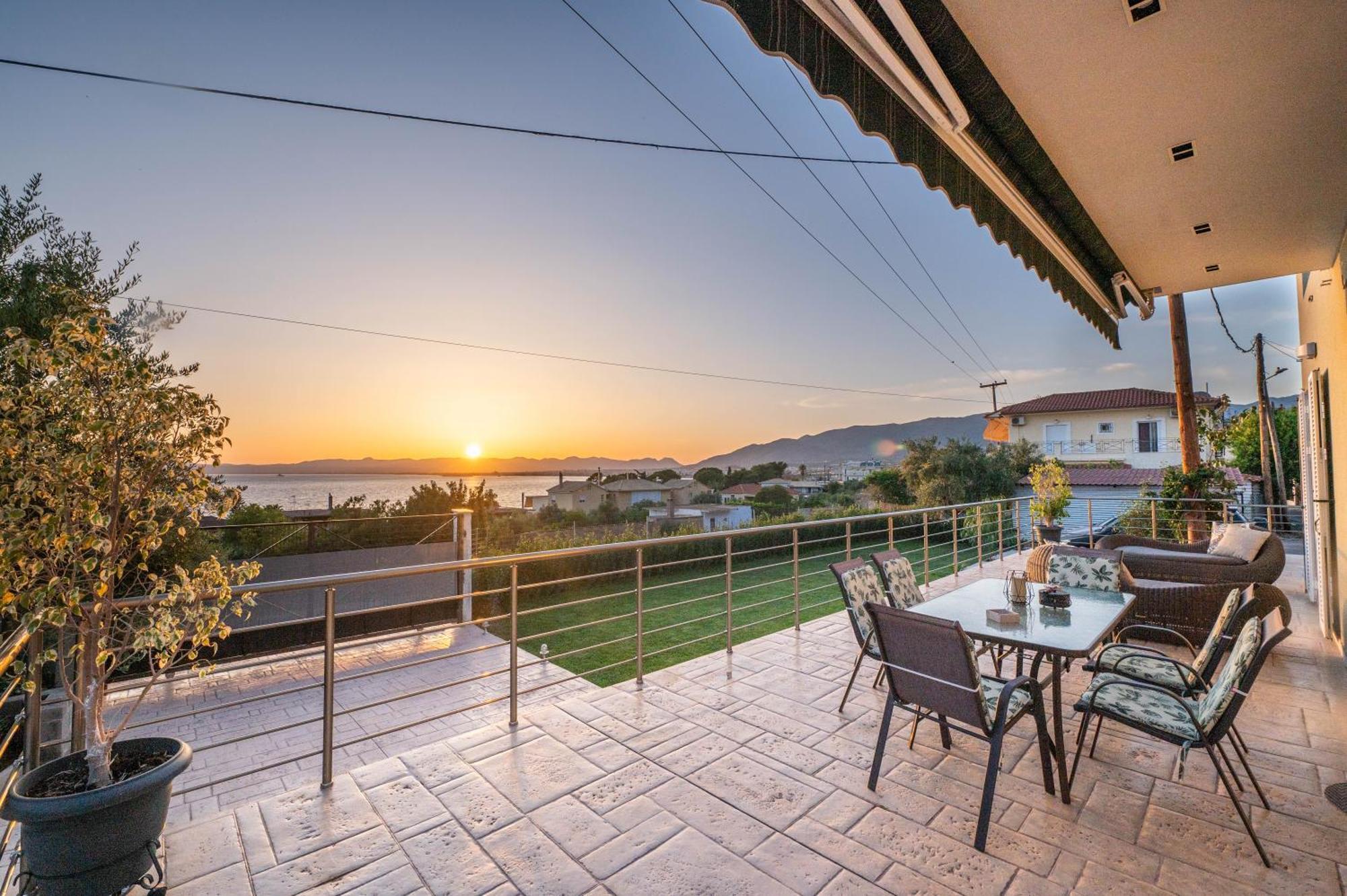 Thea Seaview Luxury Living Kalamata