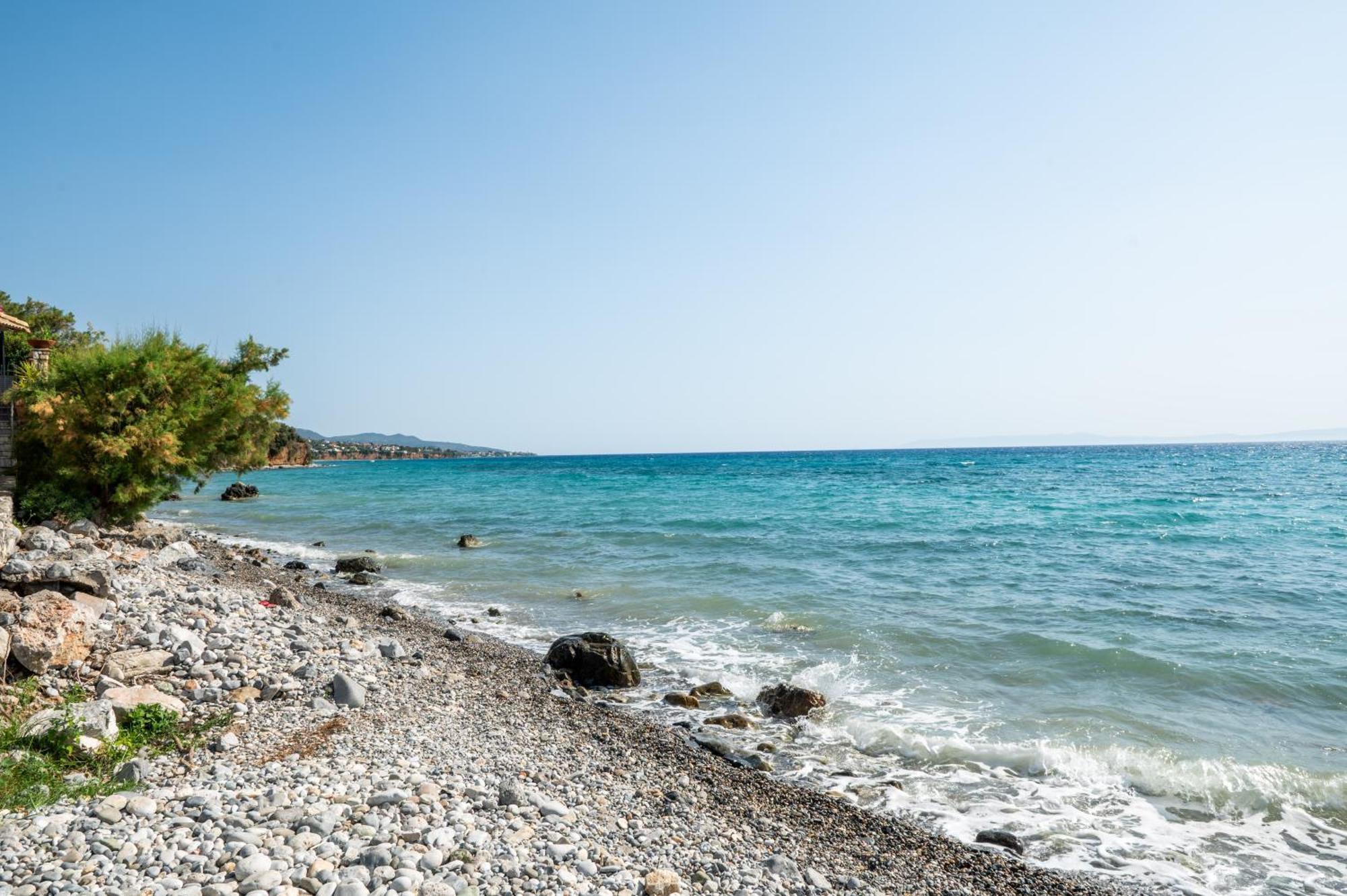 Thea Seaview Luxury Living Holiday home